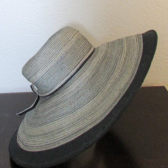 Large Brim Sun Hat - Picture 4 of 7